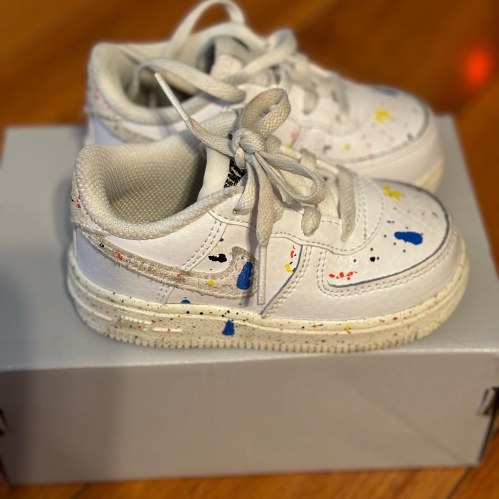 6c Nike Forces